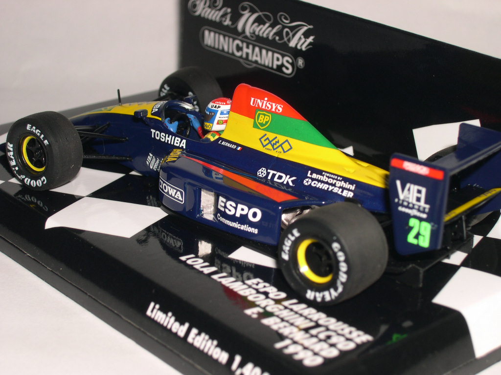 鈴木亜久里選手のラルース（1990年のF1史上初日本人表彰台